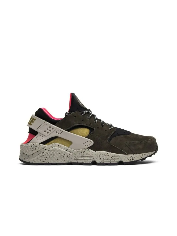 Кроссовки Nike Air Huarache Premium 'Desert Moss' — изображение 1 из 4, зеленый