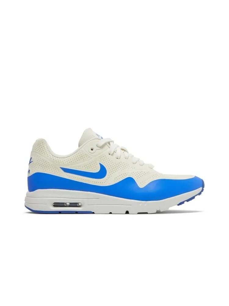 Кроссовки Nike Wmns Air Max 1 Ultra Moire 'Racer Blue' — изображение 1 из 4, белый