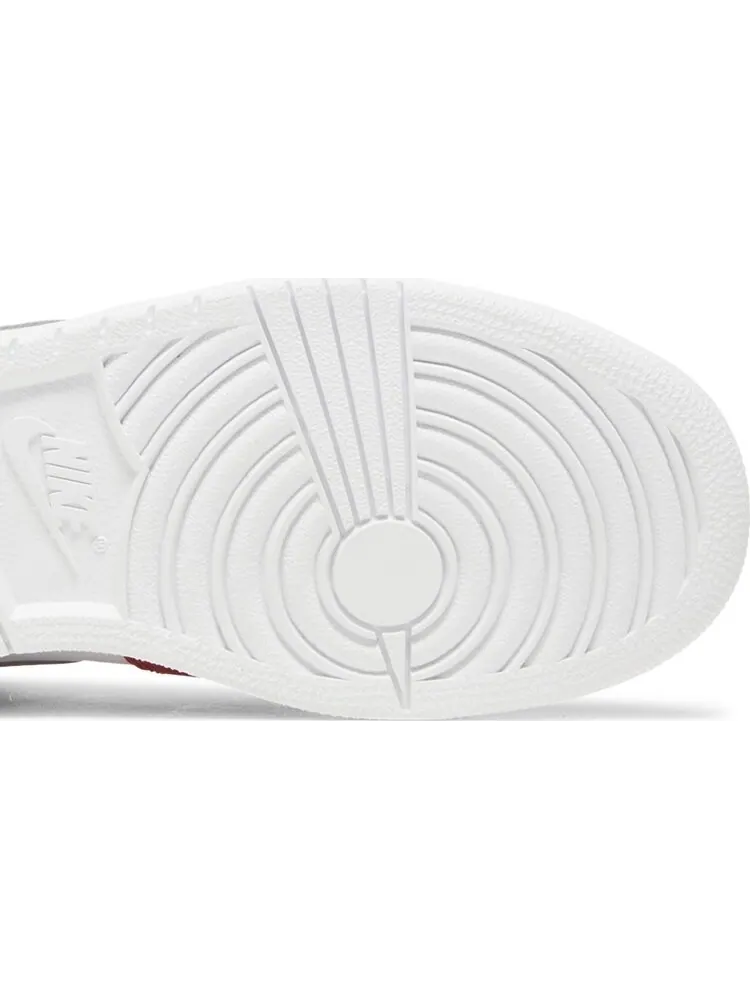 Кроссовки Air Jordan 1 Retro High GS Silver Medal — изображение 5 из 8, красный