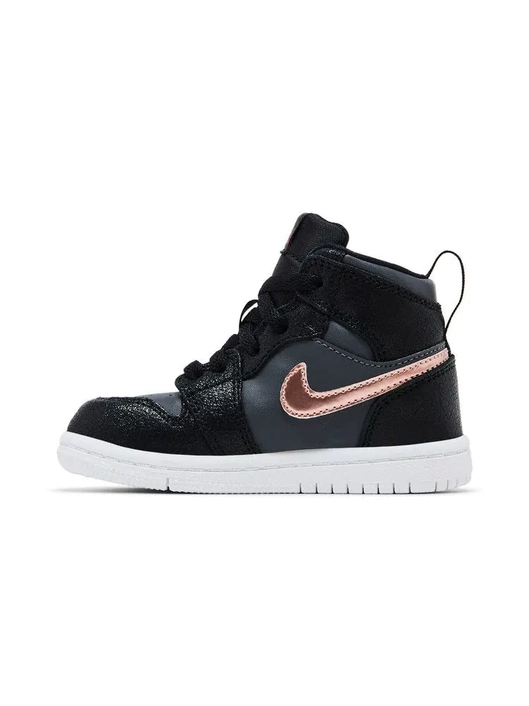 Кроссовки Air Jordan Air Jordan 1 Retro High BT 'Black Metallic Red Bronze' — изображение 4 из 9