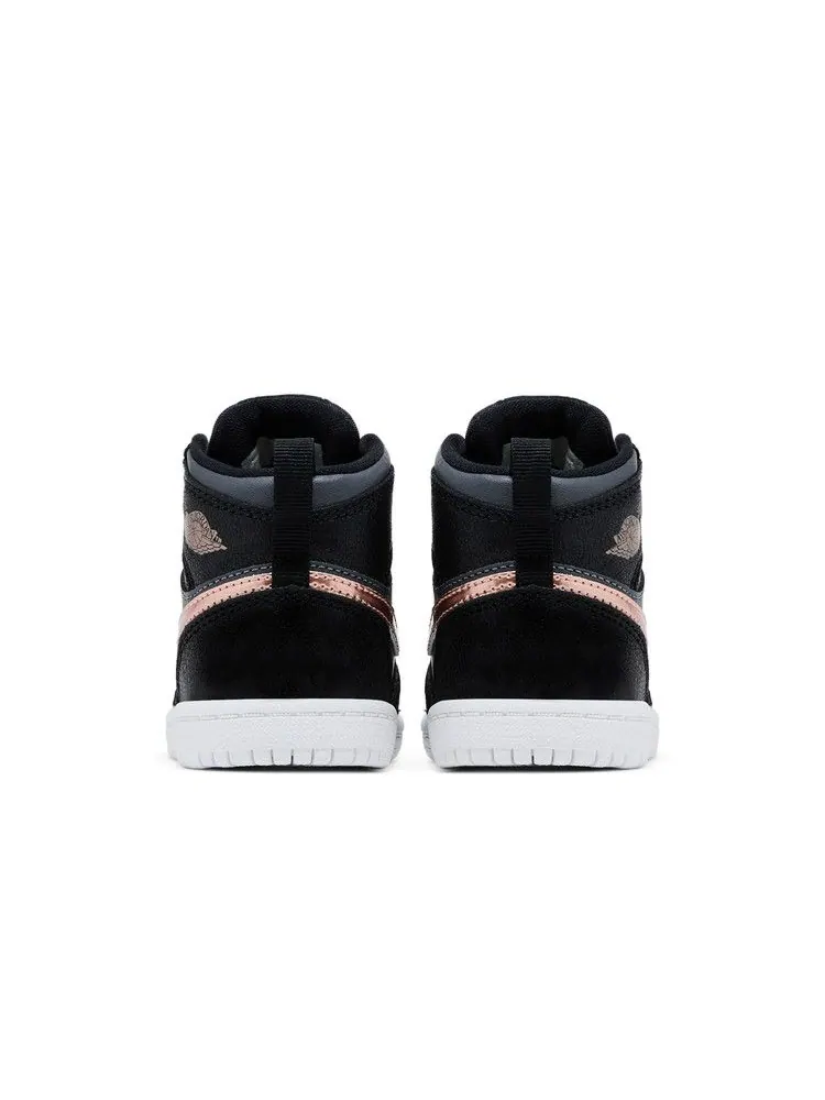 Кроссовки Air Jordan Air Jordan 1 Retro High BT 'Black Metallic Red Bronze' — изображение 7 из 9