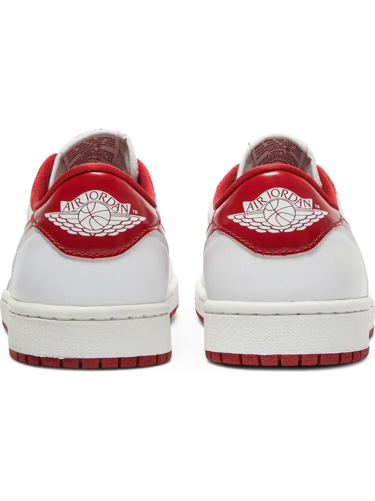 Кроссовки Air Jordan 1 Retro Low OG Varsity Red — изображение 6 из 8, белый