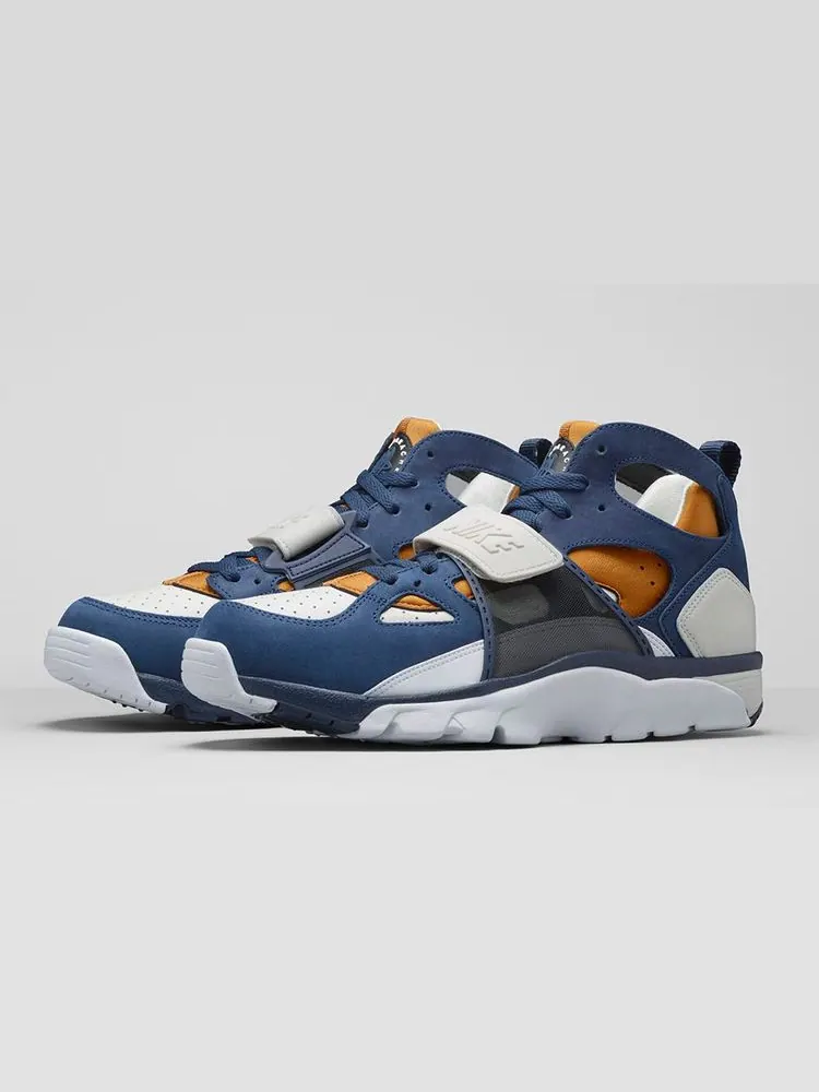 Кроссовки Nike Air Trainer Huarache Premium 'Medecine Ball' — изображение 1 из 6, синий