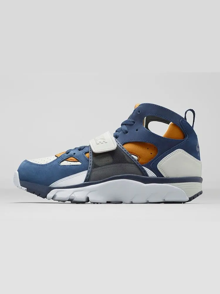 Кроссовки Nike Air Trainer Huarache Premium 'Medecine Ball' — изображение 2 из 6, синий