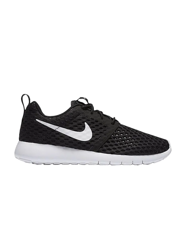 Кроссовки Nike Roshe One Flight Weight GS — изображение 1 из 1, черный/белый