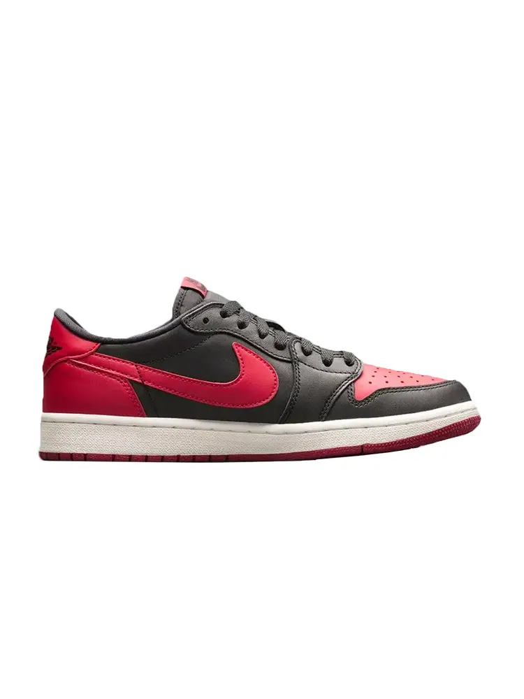 Кроссовки Air Jordan 1 Retro Low OG GS 'Bred' — изображение 1 из 4, черный
