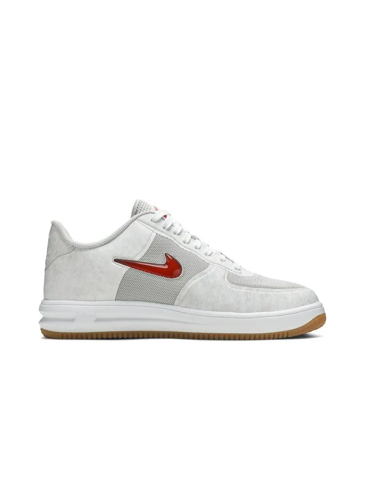 Кроссовки Nike CLOT x Lunar Force 1 Fuse SP '10th Anniversary' — изображение 2 из 9, серый/красный/синий