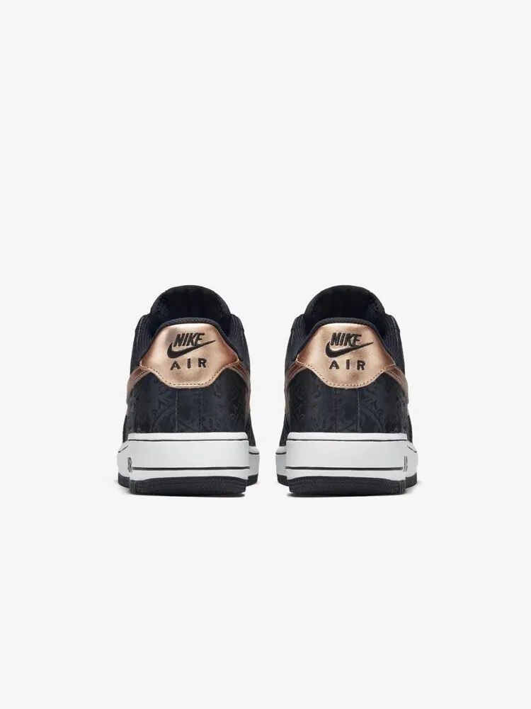 Кроссовки Nike Air Force 1 Low '07 LV8 'Black' — изображение 2 из 4, черный