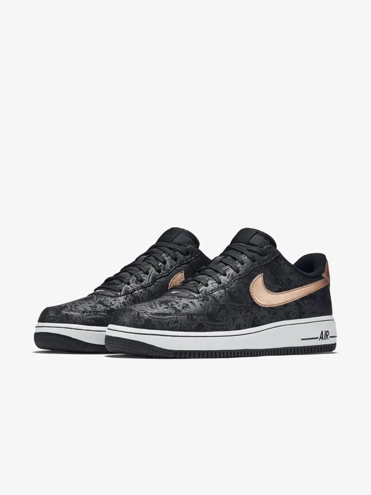 Кроссовки Nike Air Force 1 Low '07 LV8 'Black' — изображение 3 из 4, черный
