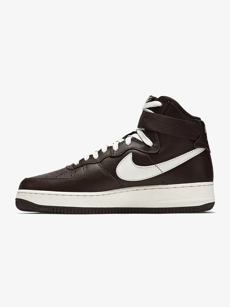 Кроссовки Nike Air Force 1 Hi Retro Qs Chocolate — изображение 2 из 5, шоколад