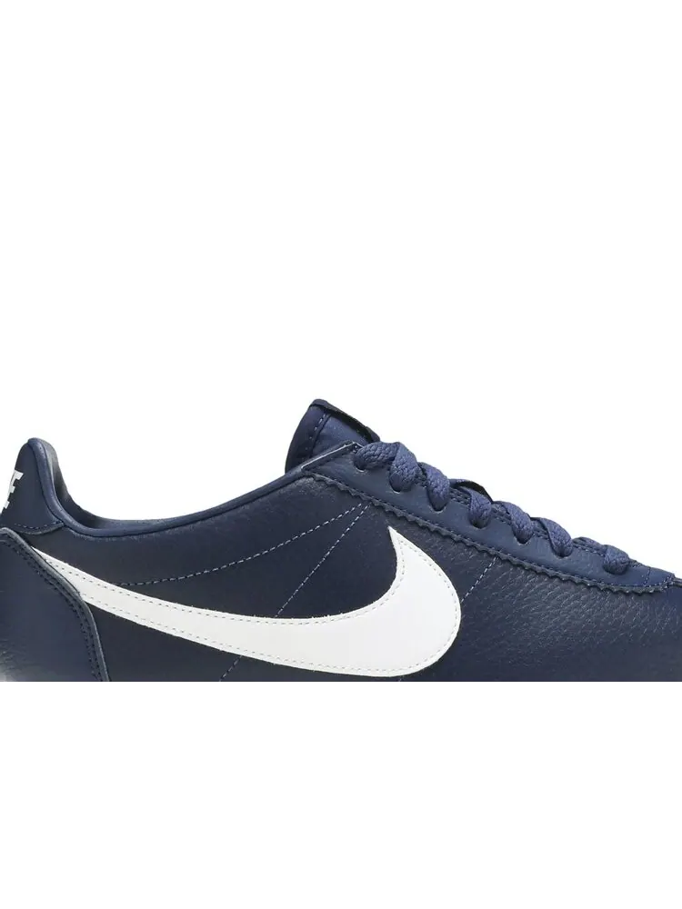 Кроссовки Nike Cortez Leather 'Midnight Navy' — изображение 2 из 4, синий