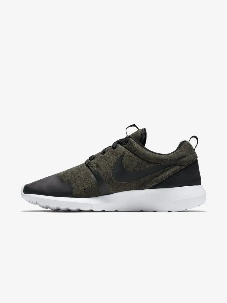 Кроссовки Nike Roshe One, Tech Pack — изображение 5 из 7, коричневый