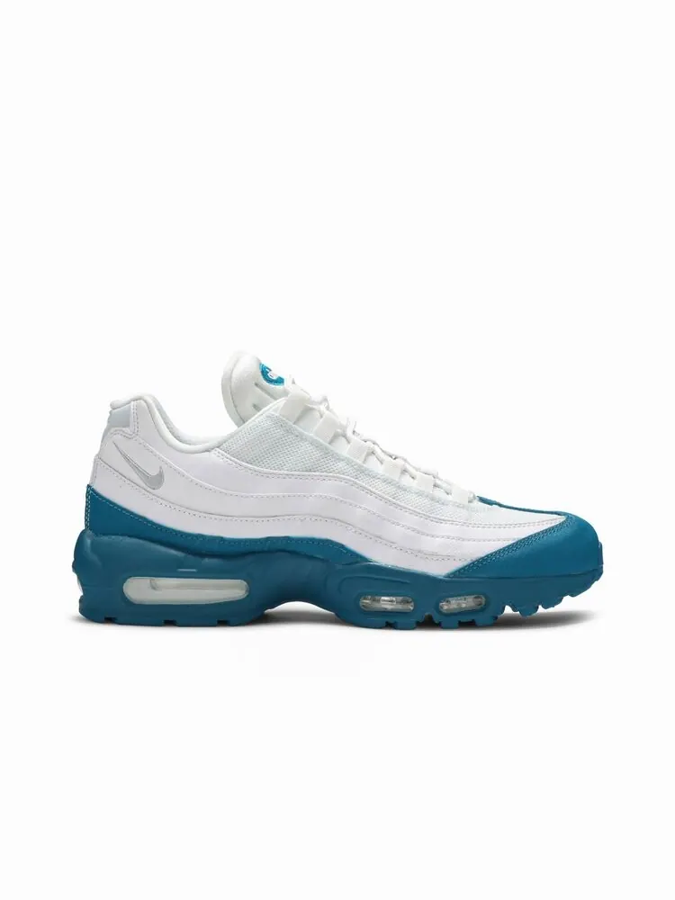 Кроссовки Nike Air Max 95 Essential 'Green Abyss' — изображение 1 из 4, белый