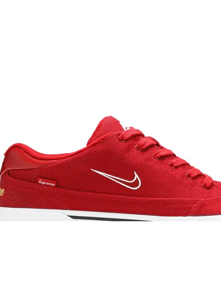 Кроссовки Nike Supreme x SB GTS QS 'Gym Red' — изображение 2 из 4, красный