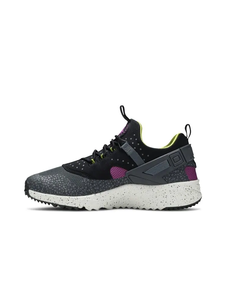 Кроссовки Nike Air Huarache Utility 'Medium Berry' — изображение 3 из 4, серый