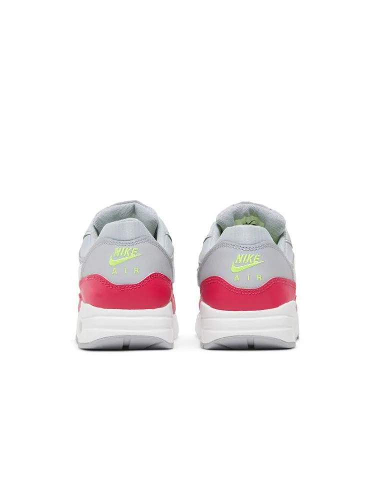 Кроссовки Nike Air Max 1 GS 'Wolf Grey Rush Pink' — изображение 7 из 9, серый/белый/розовый