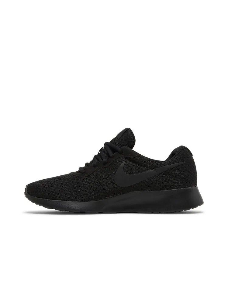 Кроссовки Nike Tanjun 'Black' — изображение 3 из 4, черный