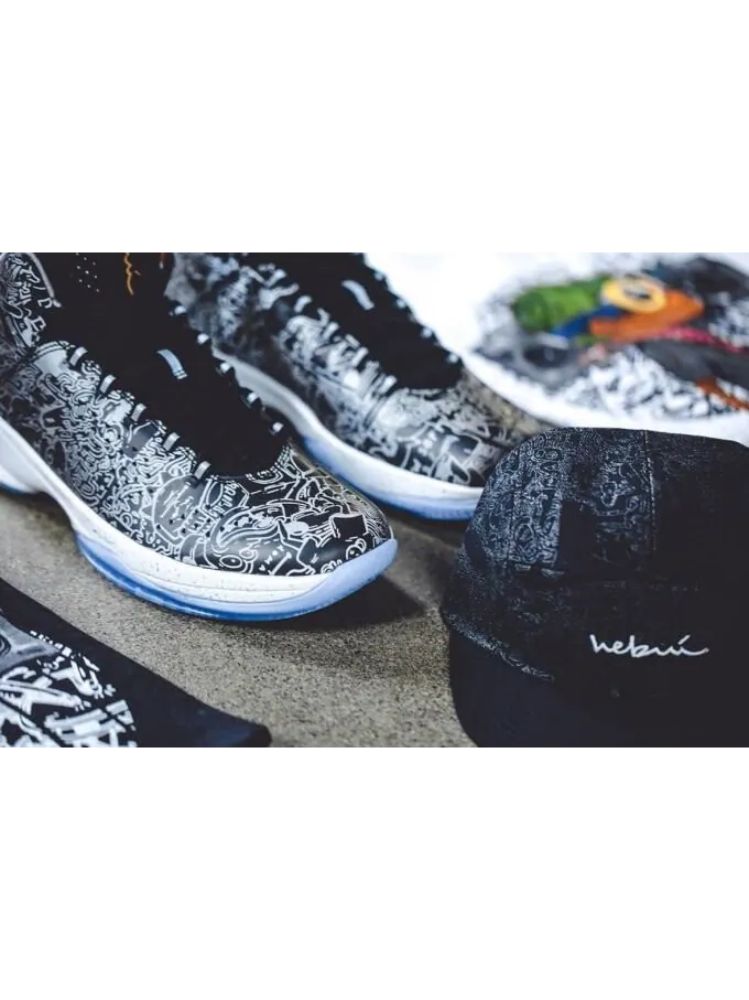 Кроссовки Air Jordan Melo M11 'Hebru' — изображение 2 из 4, черный