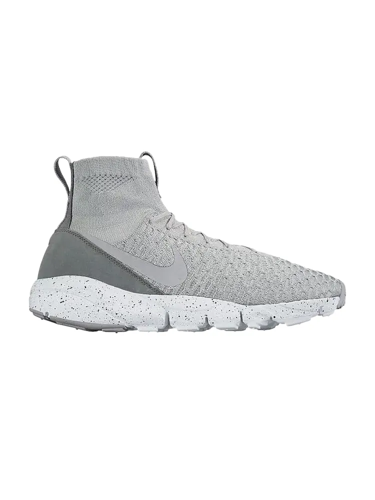 Кроссовки Nike Air Footscape Magista Flyknit 'Wolf Grey' — изображение 1 из 1, серый