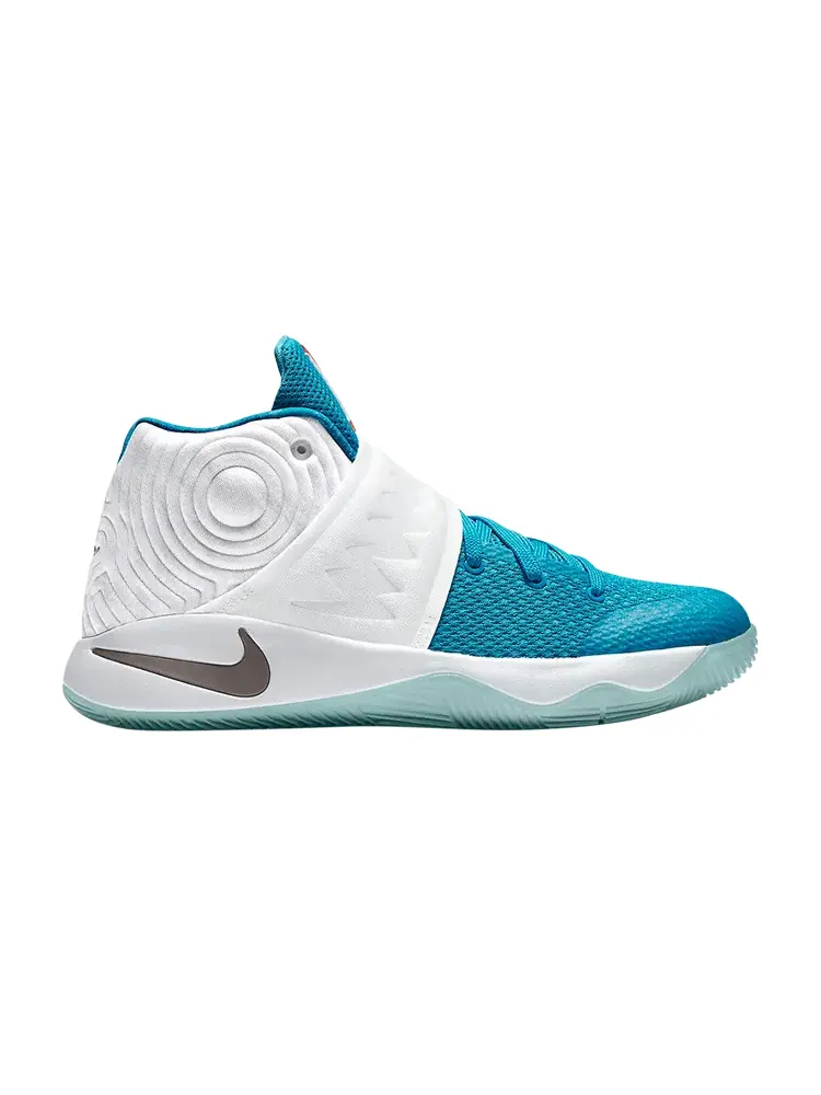 Кроссовки Nike Kyrie 2 GS 'Christmas' — изображение 1 из 1, белый