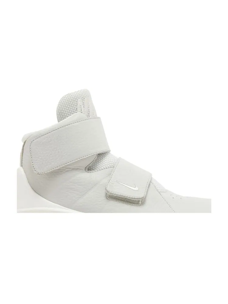 Кроссовки Nike Marxman 'Light Bone Crimson' — изображение 2 из 8, красный