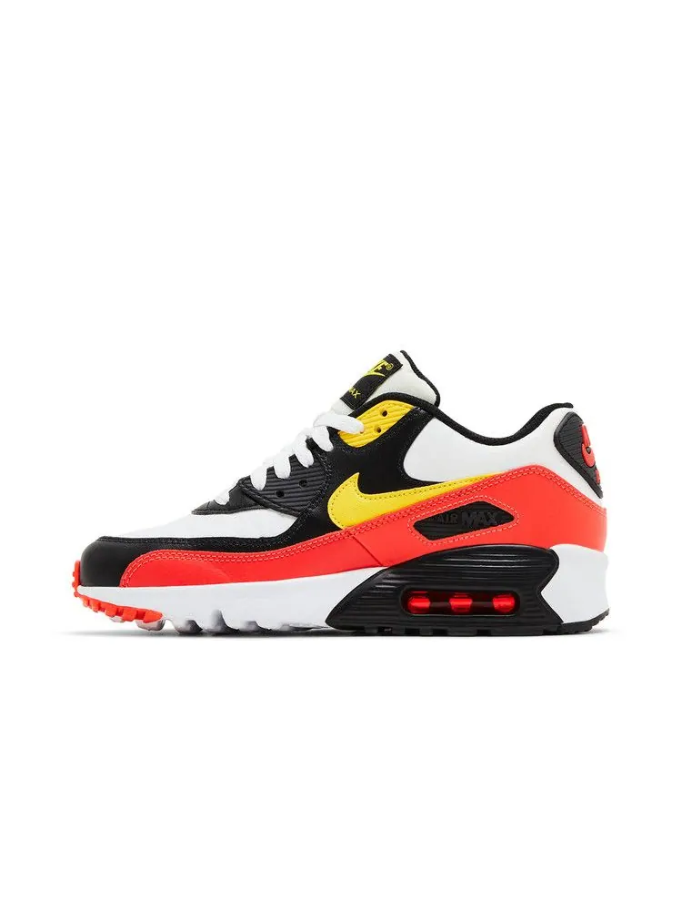Кроссовки Nike Air Max 90 Leather GS 'Chrome Yellow Black Crimson' — изображение 4 из 9