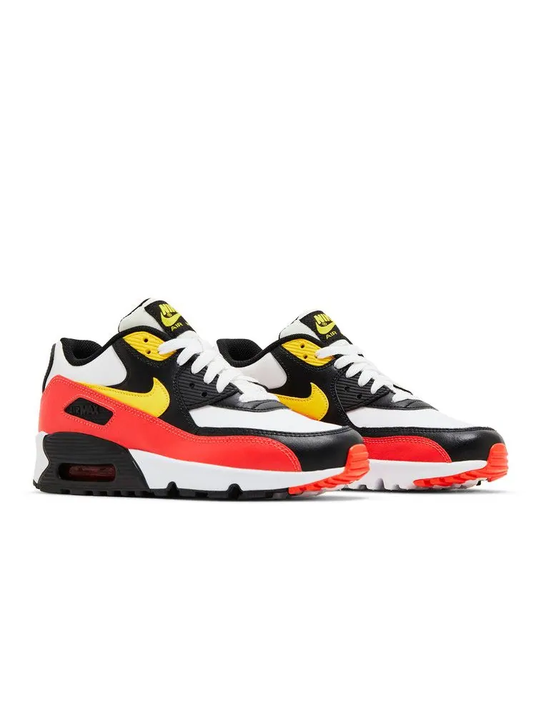 Кроссовки Nike Air Max 90 Leather GS 'Chrome Yellow Black Crimson' — изображение 9 из 9