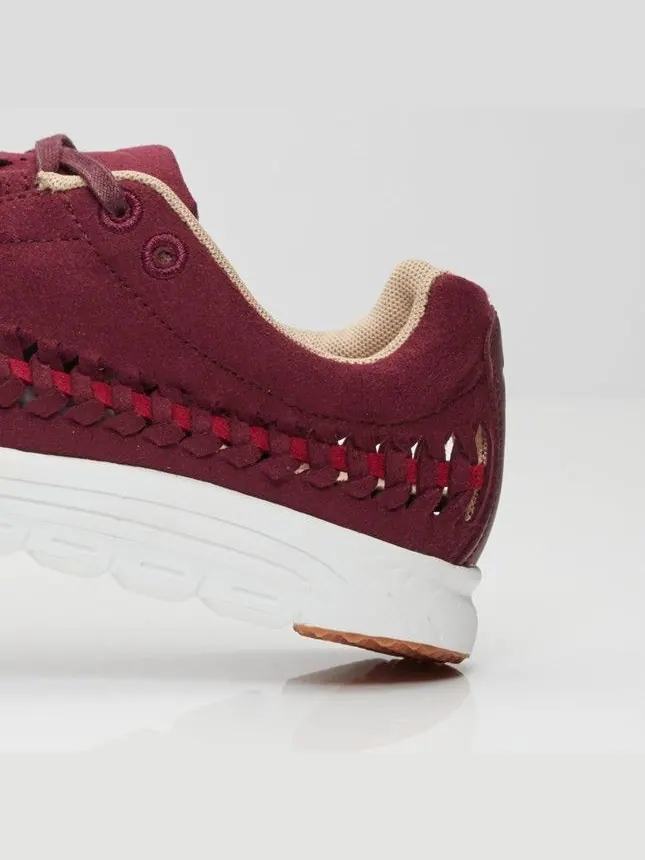 Кроссовки Nike Wmns Mayfly Woven 'Night Maroon' — изображение 6 из 6, красный