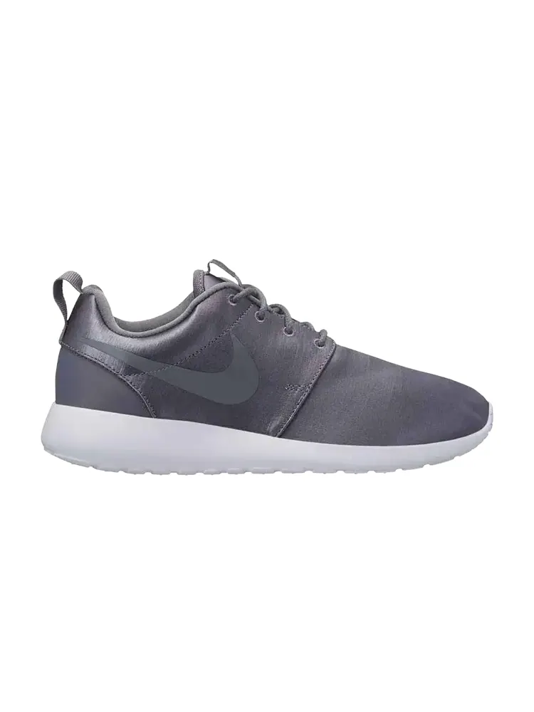 Кроссовки Nike Wmns Roshe One Premium 'Gunsmoke' — изображение 1 из 1, серый