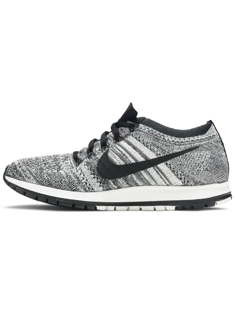 Кроссовки Nike Zoom Flyknit Streak 'Oreo' — изображение 3 из 8, серый