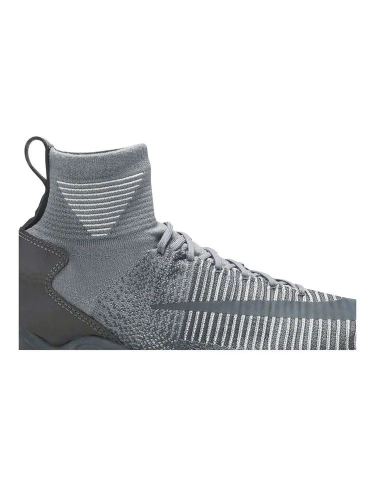 Кроссовки Flyknit Mercurial XI 'Dark Grey' — изображение 2 из 8, серый