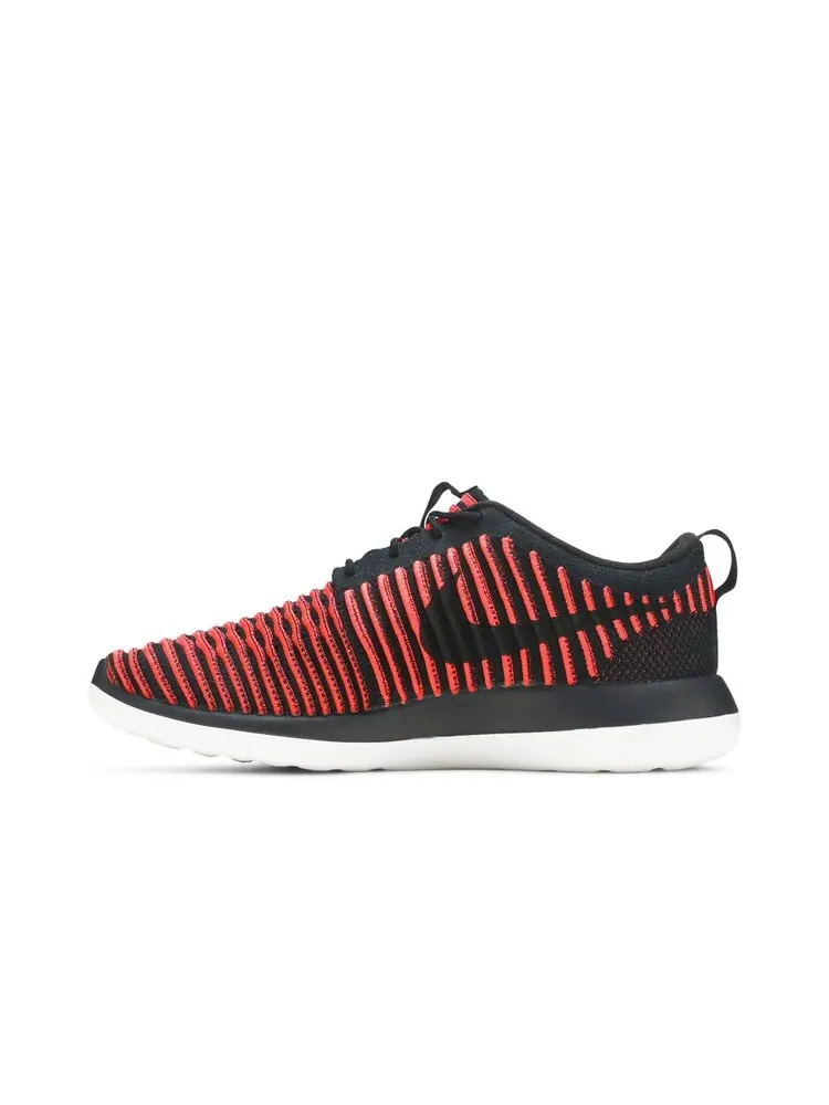 Кроссовки Nike Roshe Two Flyknit 'Black Bright Crimson' — изображение 3 из 4, мульти