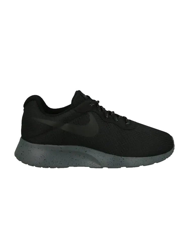 Кроссовки Nike Tanjun SE 'Black' — изображение 1 из 1, черный