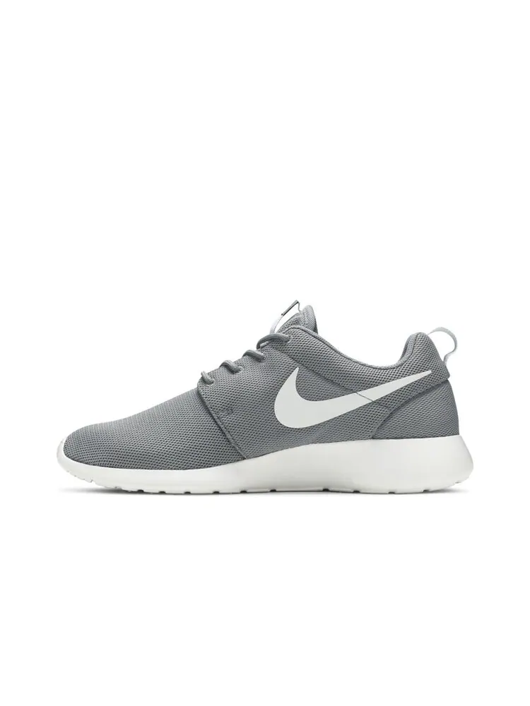 Кроссовки Nike Wmns Roshe One 'Cool Grey' — изображение 3 из 4, серый