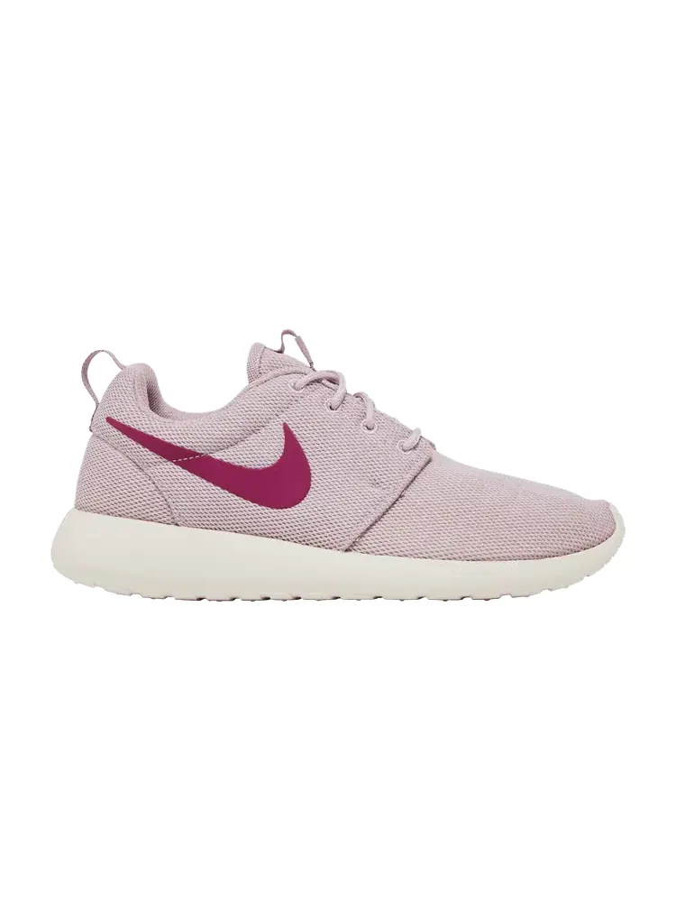 Кроссовки Nike Wmns Roshe One 'Plum Chalk' — изображение 1 из 9, светлый кремовый