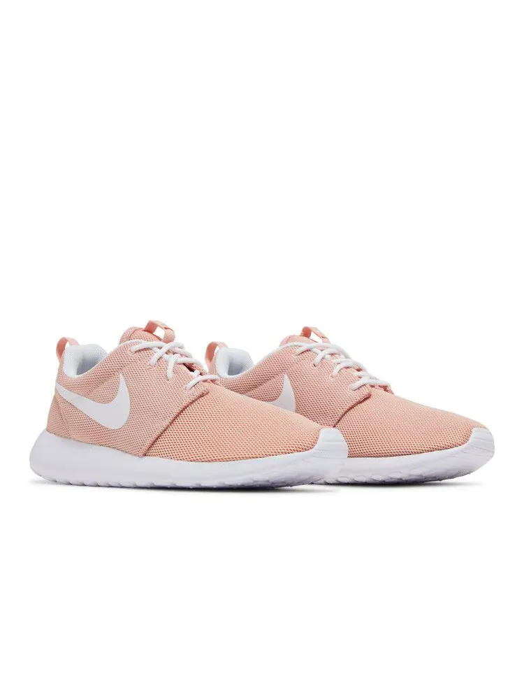 Кроссовки Nike Wmns Roshe One 'Coral Stardust' — изображение 9 из 9, белый