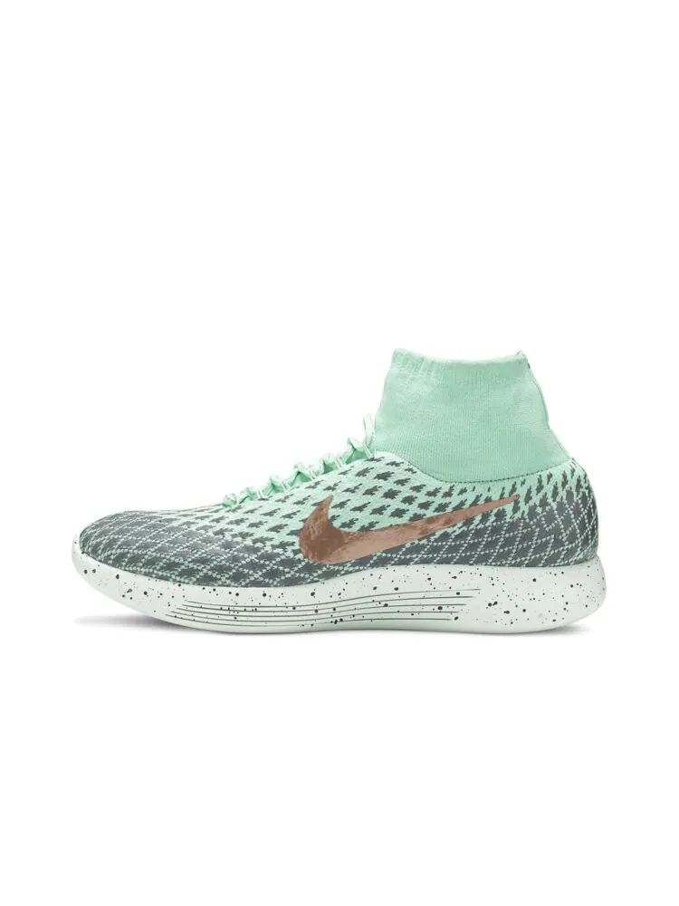 Кроссовки Nike Wmns LunarEpic Flyknit Shield — изображение 3 из 4, зеленый
