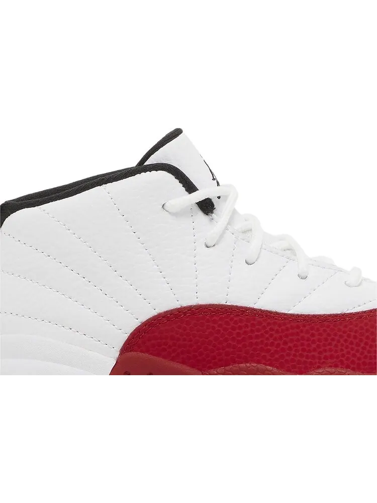 Кроссовки Air Jordan 12 Retro TD 'Cherry' 2023 — изображение 2 из 4, белый