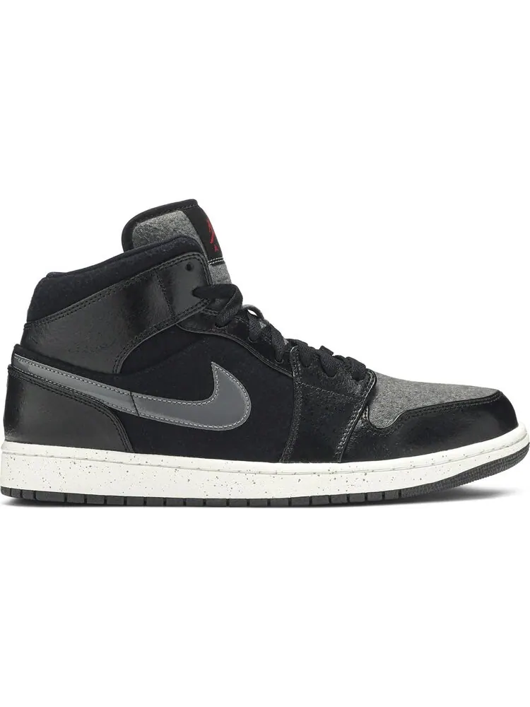 Кроссовки Air Jordan 1 Retro Mid SE Winterized — изображение 1 из 8, черный