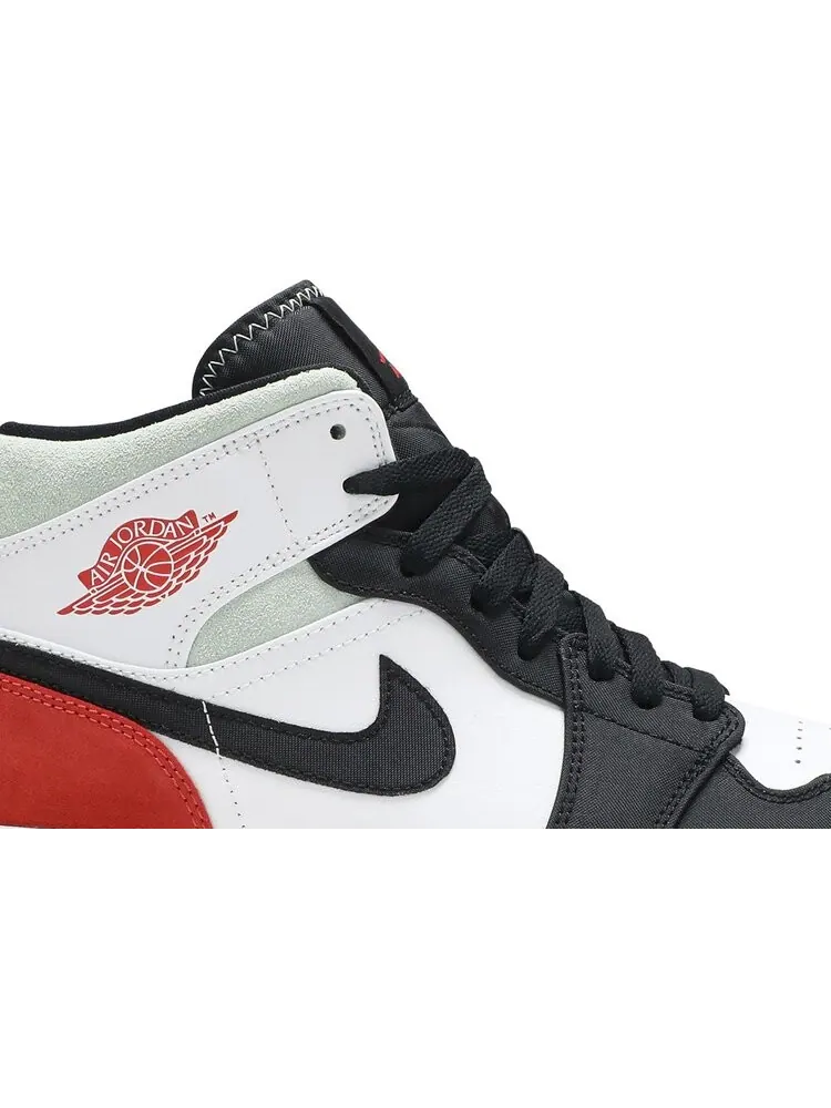 Кроссовки Air Jordan 1 Mid SE Red Black Toe — изображение 2 из 8, красный