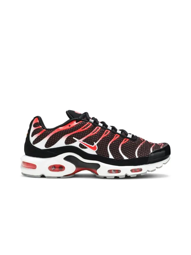Кроссовки Nike Air Max Plus 'Hot Lava' — изображение 1 из 4, красный