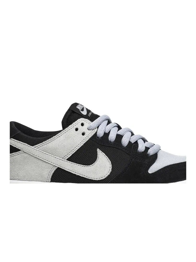 Кроссовки Nike Zoom Dunk Low Pro SB 'Wolf Grey' — изображение 2 из 4, серый