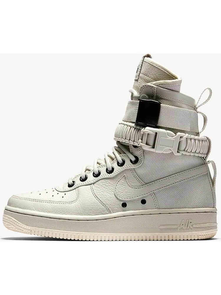 Кроссовки Nike Wmns SF Air Force 1 High 'Sail' — изображение 2 из 6, загар