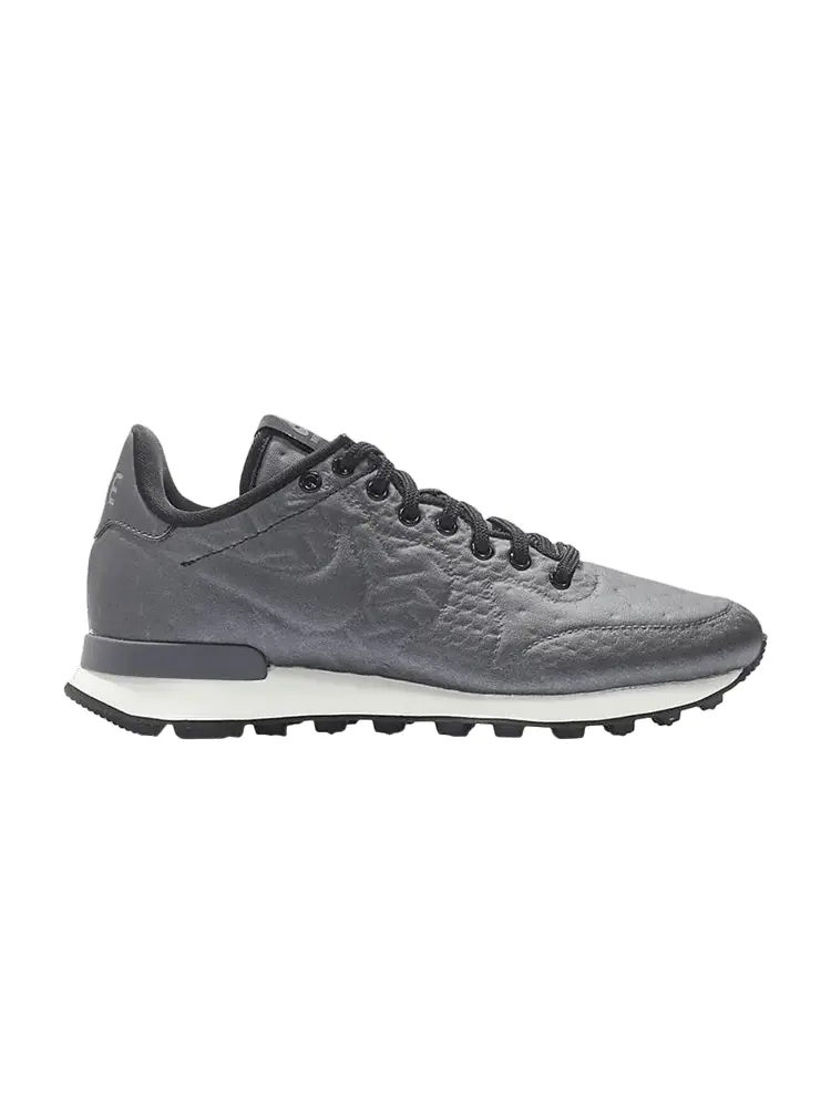 Кроссовки Nike Wmns Internationalist JCRD Winter — изображение 1 из 1, серый