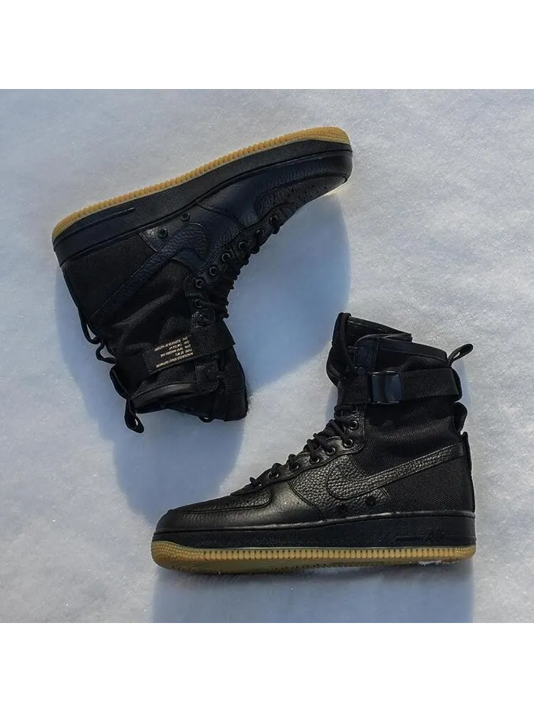 Кроссовки Nike SF Air Force 1 'Black Gum' — изображение 3 из 4, черный