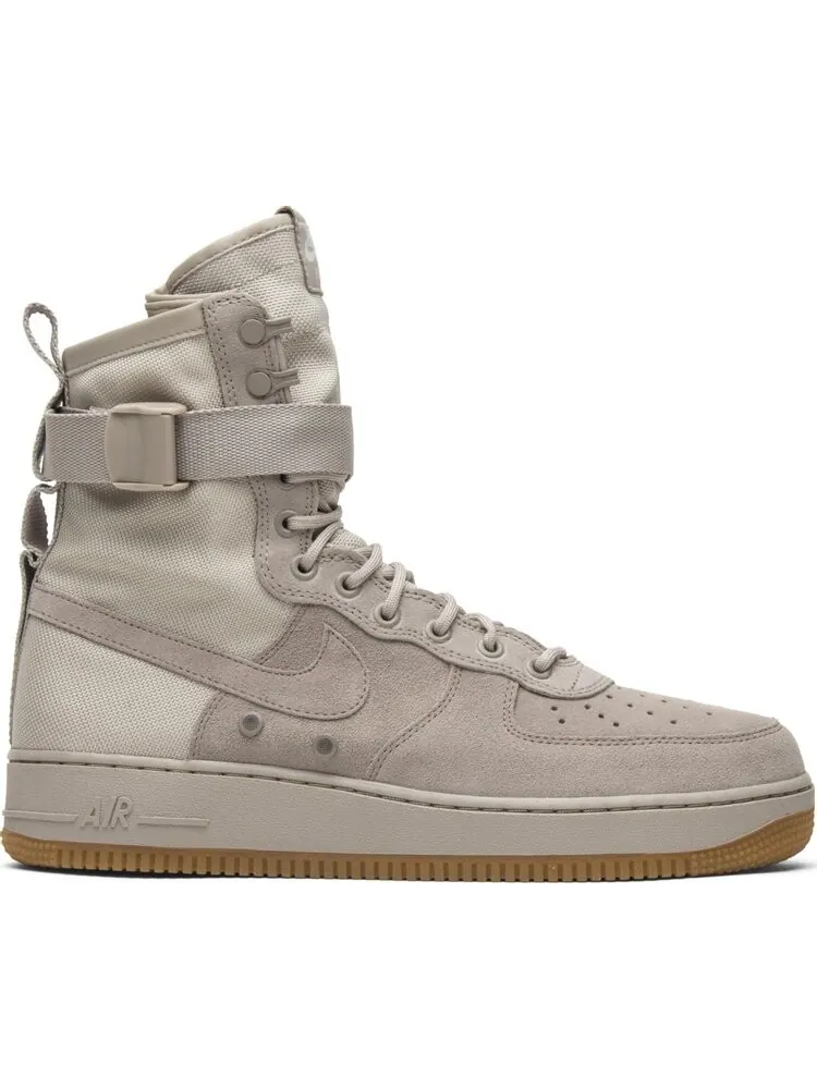 Кроссовки Nike SF Air Force 1 'String' — изображение 1 из 8, загар