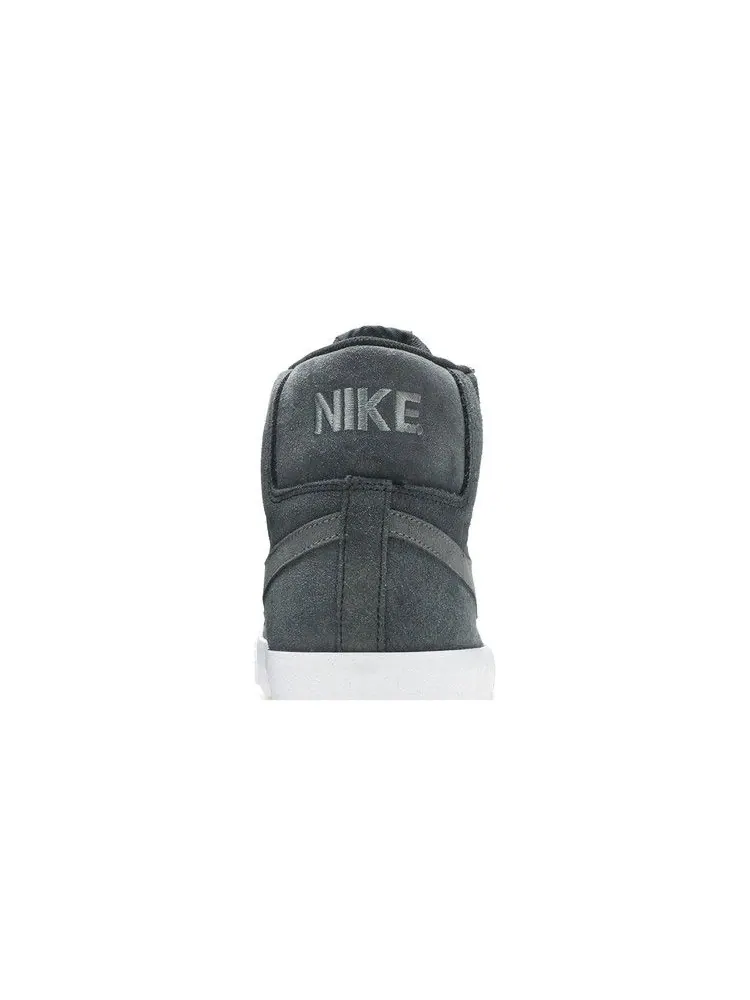 Кроссовки Nike Blazer Mid SB 'Black Suede' — изображение 8 из 9, черный