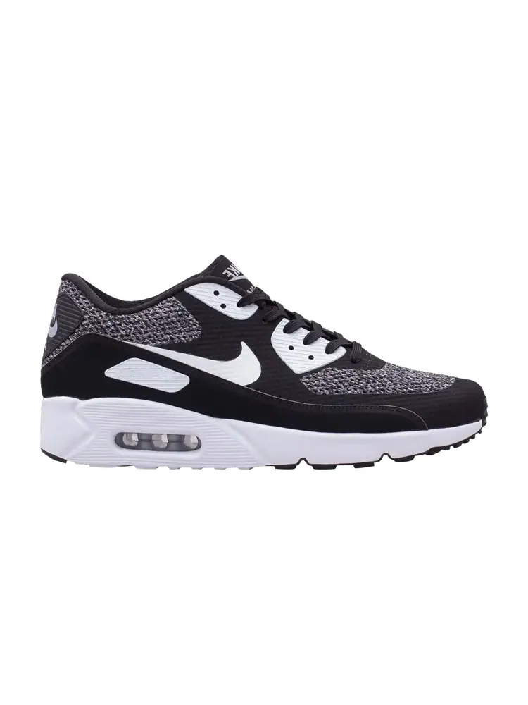 Кроссовки Nike Air Max 90 Ultra 2.0 Essential 'Black Metallic Silver' — изображение 1 из 1