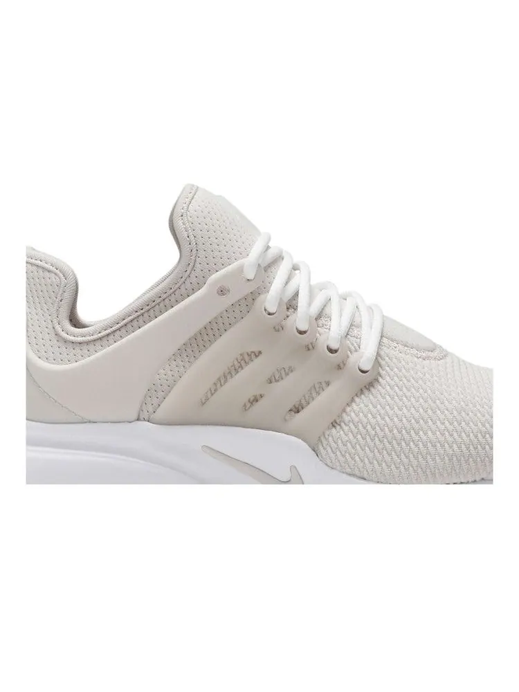 Кроссовки Nike Wmns Air Presto 'Light Bone' — изображение 2 из 8, светлый/-черный