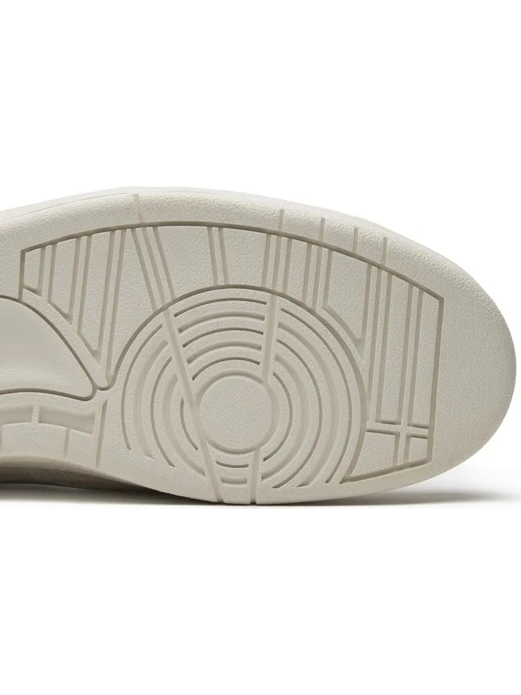 Кроссовки Air Jordan 2 Retro Deconstructed Sail — изображение 5 из 8, загар